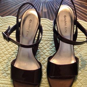 GIANNI BINI brown leather sandals size 9